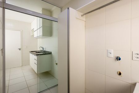 Apartamento para alugar com 68m², 2 quartos e 1 vaga Apartamento para alugar com 68m², 2 quartos e 1 vagaCozinha e Área de Serviço