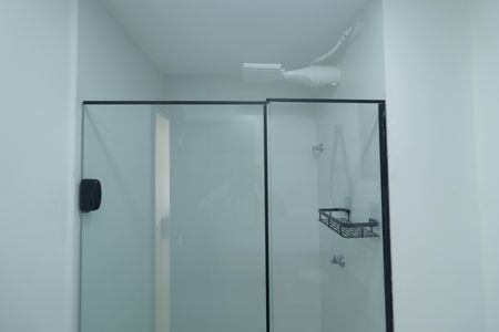 Banheiro de kitnet/studio à venda com 1 quarto, 26m² em Ipiranga, São Paulo