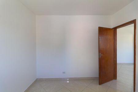 Quarto de casa para alugar com 1 quarto, 50m² em Jardim Iva, São Paulo
