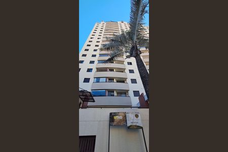 Apartamento à venda com 36m², 1 quarto e 1 vaga Apartamento à venda com 36m², 1 quarto e 1 vagaFachada