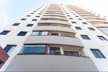 Apartamento à venda com 36m², 1 quarto e 1 vaga Apartamento à venda com 36m², 1 quarto e 1 vagaFachada