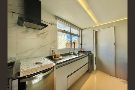 Apartamento para alugar com 88m², 3 quartos e 2 vagas