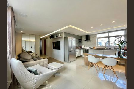 Apartamento para alugar com 88m², 3 quartos e 2 vagas