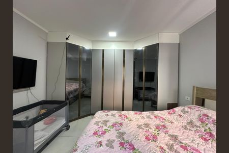 Casa à venda com 230m², 4 quartos e 2 vagas Casa à venda com 230m², 4 quartos e 2 vagasSuíte 1