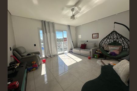 Sala de casa à venda com 4 quartos, 230m² em Jardim Tupa, Barueri
