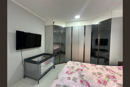 Casa à venda com 230m², 4 quartos e 2 vagas Casa à venda com 230m², 4 quartos e 2 vagasSuíte 1