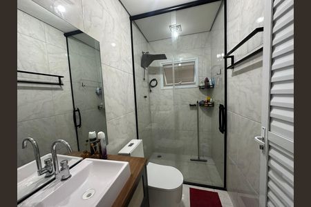 Casa à venda com 230m², 4 quartos e 2 vagas Casa à venda com 230m², 4 quartos e 2 vagasBanheiro 1