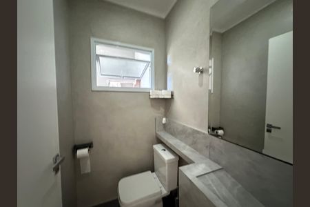 Casa à venda com 230m², 4 quartos e 2 vagas Casa à venda com 230m², 4 quartos e 2 vagasBanheiro 2