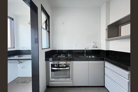 Cozinha de apartamento para alugar com 2 quartos, 47m² em Castelo, Belo Horizonte