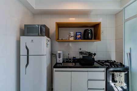Cozinha de apartamento para alugar com 2 quartos, 65m² em Pompeia, São Paulo