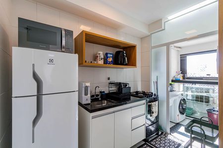 Cozinha de apartamento para alugar com 2 quartos, 65m² em Pompeia, São Paulo