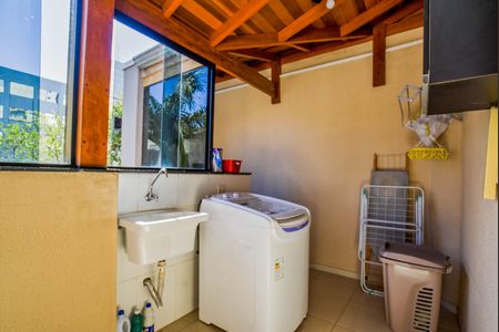 Apartamento à venda com 82m², 2 quartos e 2 vagasÁrea de Serviço