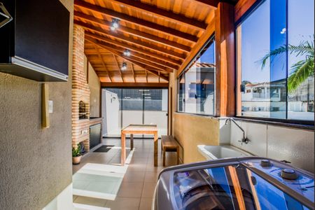 Apartamento à venda com 82m², 2 quartos e 2 vagasÁrea de Serviço