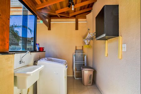 Apartamento à venda com 82m², 2 quartos e 2 vagasÁrea de Serviço