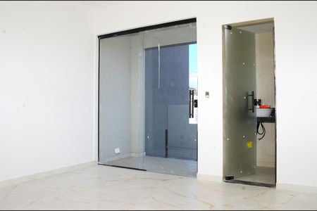 Casa à venda com 135m², 3 quartos e 2 vagasSuíte 1