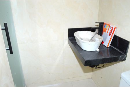 Casa à venda com 135m², 3 quartos e 2 vagasBanheiro da Suíte 1