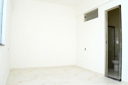 Casa à venda com 135m², 3 quartos e 2 vagasSuíte 2