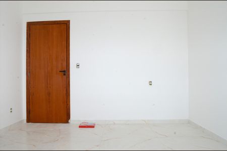 Suíte 1 de casa à venda com 2 quartos, 135m² em Jardim Vitoria, Belo Horizonte