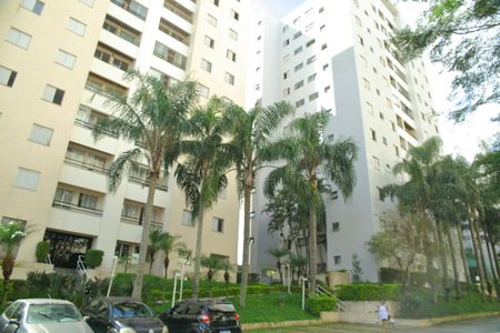 Apartamento para alugar com 68m², 3 quartos e 1 vagaÁrea comum 