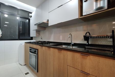 Cozinha - Armários de apartamento à venda com 3 quartos, 69m² em Barra da Tijuca, Rio de Janeiro