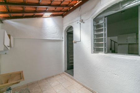 Casa para alugar com 75m², 2 quartos e 1 vaga