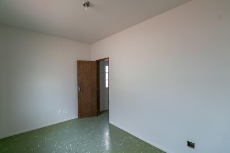 Casa para alugar com 75m², 2 quartos e 1 vaga