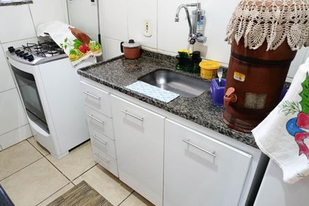 Casa à venda com 72m², 2 quartos e 1 vaga Casa à venda com 72m², 2 quartos e 1 vagaCozinha e Área de Serviço