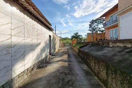 Casa à venda com 72m², 2 quartos e 1 vaga Casa à venda com 72m², 2 quartos e 1 vagaFachada