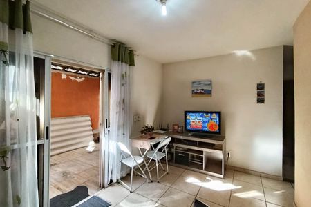 Sala de casa à venda com 2 quartos, 72m² em Campo Grande, Rio de Janeiro