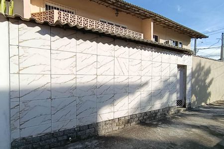 Fachada de casa à venda com 2 quartos, 72m² em Campo Grande, Rio de Janeiro