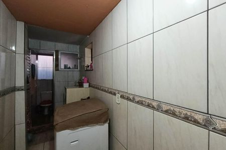 Casa à venda com 72m², 2 quartos e 1 vaga Casa à venda com 72m², 2 quartos e 1 vagaCozinha e Área de Serviço