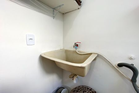 Área de Serviço de apartamento para alugar com 3 quartos, 90m² em Santa Efigênia, Belo Horizonte