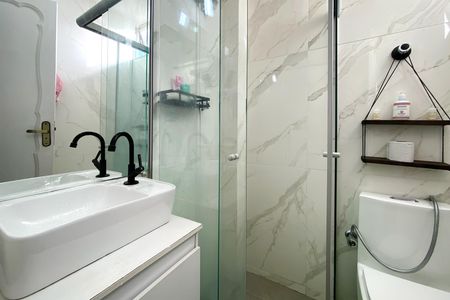 Banheiro de apartamento para alugar com 3 quartos, 90m² em Santa Efigênia, Belo Horizonte