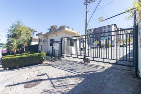 Apartamento para alugar com 48m², 2 quartos e 1 vaga Apartamento para alugar com 48m², 2 quartos e 1 vagaFachada