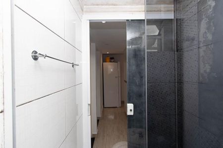 Apartamento para alugar com 48m², 2 quartos e 1 vaga Apartamento para alugar com 48m², 2 quartos e 1 vagaBanheiro