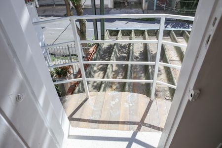 Casa à venda com 160m², 3 quartos e 2 vagas Casa à venda com 160m², 3 quartos e 2 vagasQuarto 2