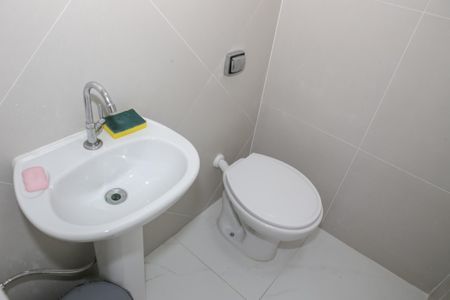 Casa à venda com 160m², 3 quartos e 2 vagas Casa à venda com 160m², 3 quartos e 2 vagasBanheiro 2