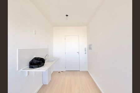 Cozinha de kitnet/studio para alugar com 1 quarto, 17m² em Freguesia do Ó, São Paulo
