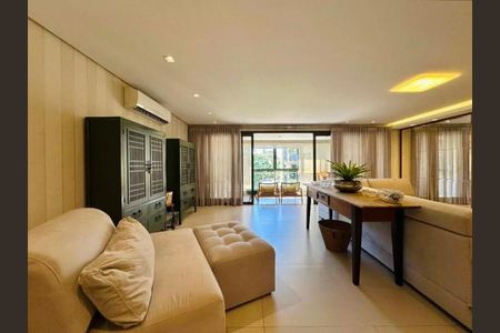 Apartamento à venda com 228m², 3 quartos e 4 vagas
