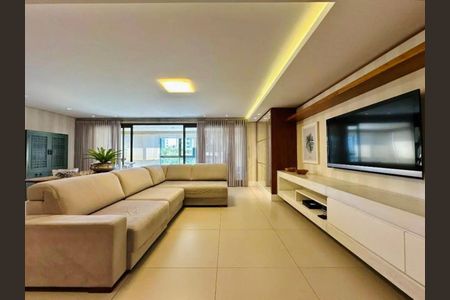 Apartamento à venda com 228m², 3 quartos e 4 vagas