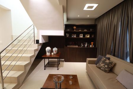 Apartamento para alugar com 200m², 3 quartos e 1 vagaSala