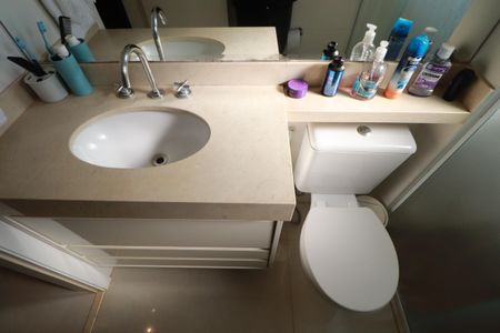 Apartamento para alugar com 200m², 3 quartos e 1 vagaBanheiro suite 1