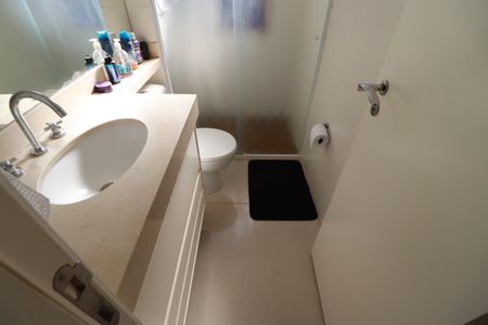 Apartamento para alugar com 200m², 3 quartos e 1 vagaBanheiro suite 1