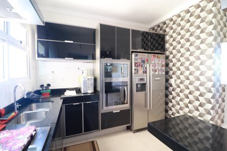 Apartamento para alugar com 200m², 3 quartos e 1 vagaCozinha 