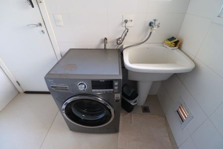 Área de serviço  de apartamento para alugar com 3 quartos, 200m² em Jardim Nova Alianca Sul, Ribeirão Preto