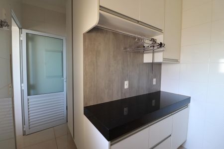 Apartamento para alugar com 200m², 3 quartos e 1 vagaÁrea de serviço 