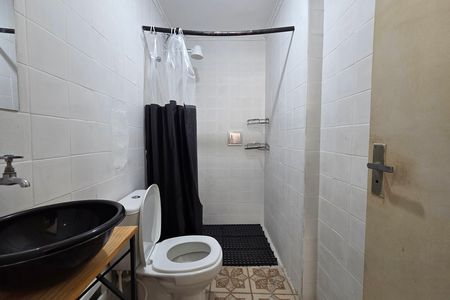 Studio para alugar com 36m², 1 quarto e 1 vaga Studio para alugar com 36m², 1 quarto e 1 vagaBanheiro