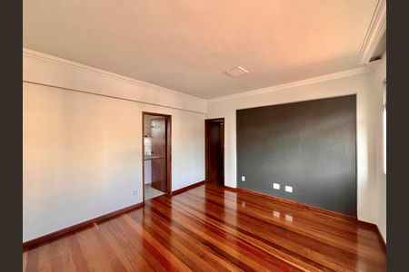 Apartamento para alugar com 3 quartos, 180m² em Palmares, Belo Horizonte