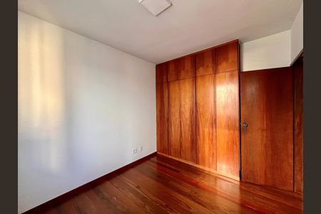 Apartamento para alugar com 3 quartos, 180m² em Palmares, Belo Horizonte