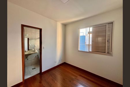 Apartamento para alugar com 3 quartos, 180m² em Palmares, Belo Horizonte